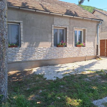 Ferienwohnung Balcsi1 Balatonfůzfő Exterior foto